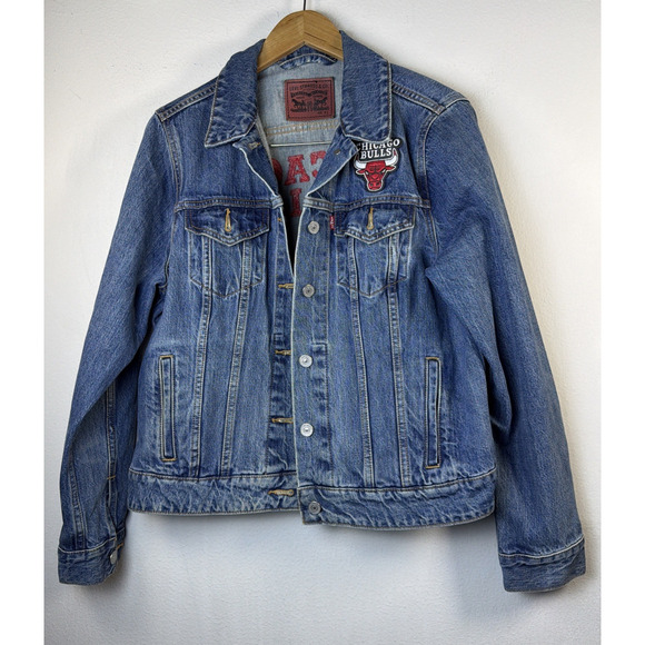 Levi's Jackets & Blazers - Levi's women's NBA Chicago Bulls XL Denim Jean Jacket Trucker Patches basketball